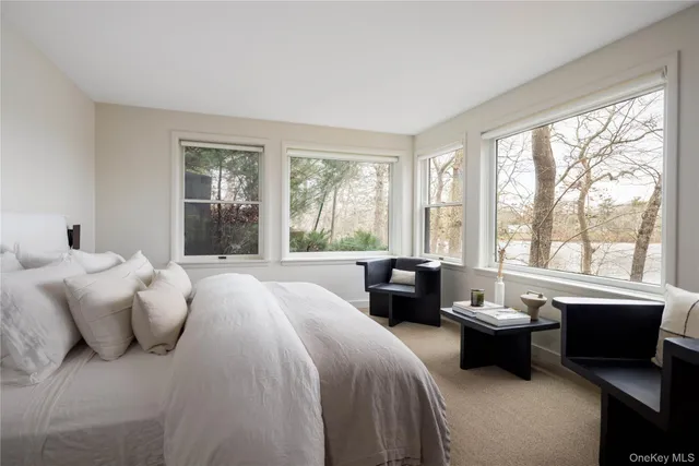 $15,000 | 15 Lake View Court, Southampton, NY 11968