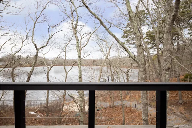 $15,000 | 15 Lake View Court, Southampton, NY 11968