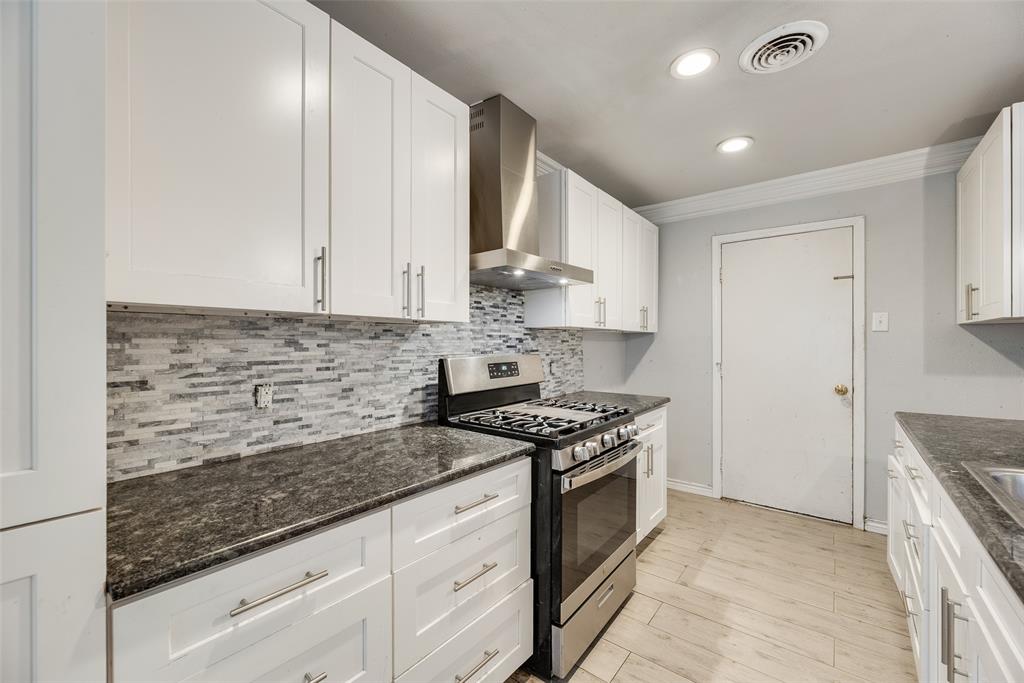 1207 Ridgeway Drive Richardson, TX 75080 - Photo 5 of 19