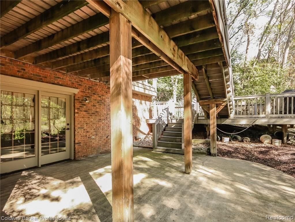 20600 Beck Road Northville, MI 48167 - Photo 68 of 77 068-Covered_Patio-4942129-medium4x3.jpg