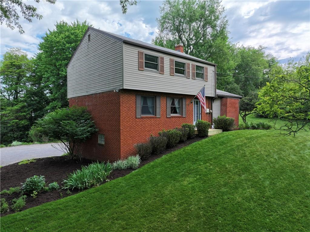 2261 Gray Ridge Road Allison Park, PA 15101 - Photo 2 of 42