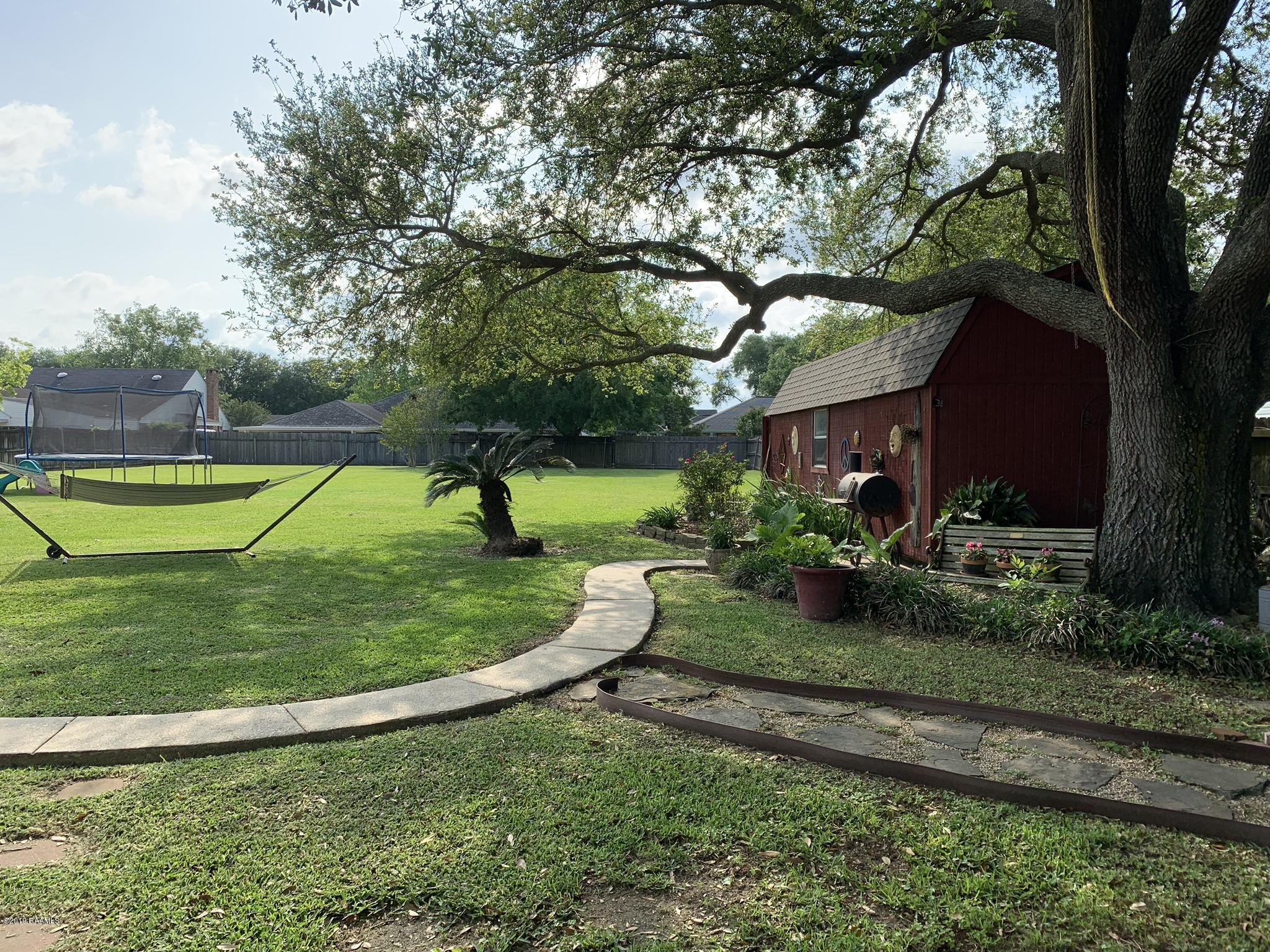 157 Lloyd Road Lafayette, LA 70506 - Photo 3 of 38 Gallery Image 3
