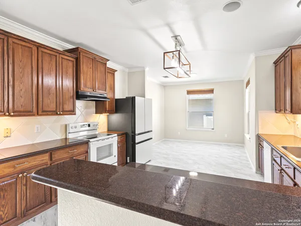 $299,000 | 120 Brook Meadows, Schertz, TX 78154