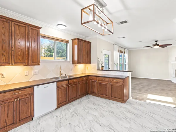 $299,000 | 120 Brook Meadows, Schertz, TX 78154