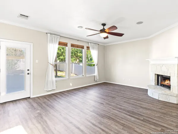 $299,000 | 120 Brook Meadows, Schertz, TX 78154