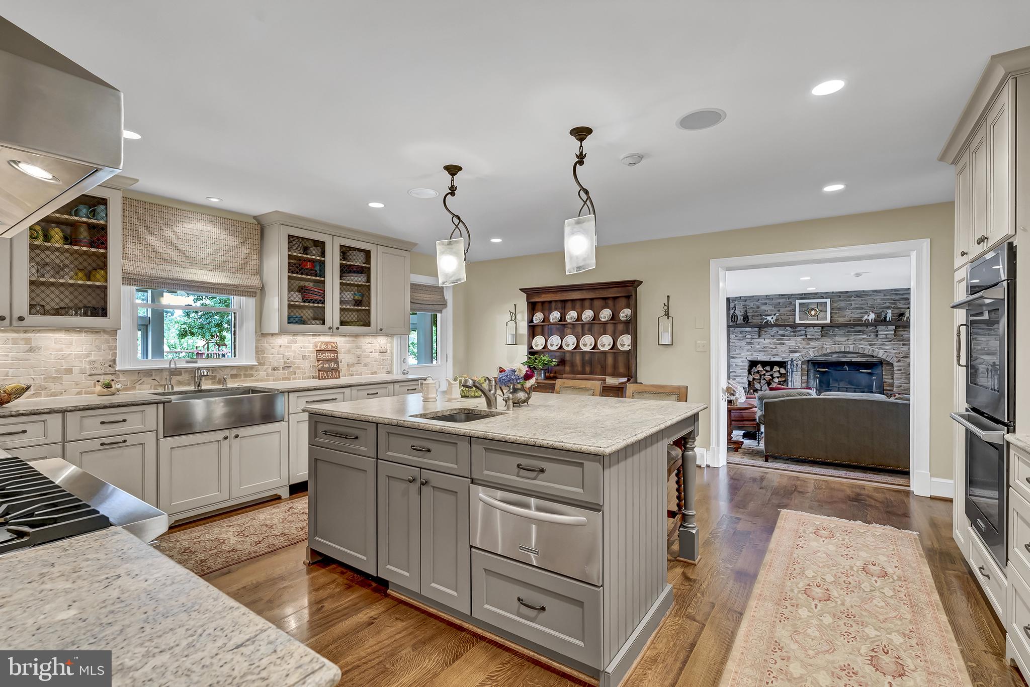26100 Mullinix Mill Road Mount Airy, MD 21771 - Photo 20 of 99 Elegant kitchen with cozy living area.