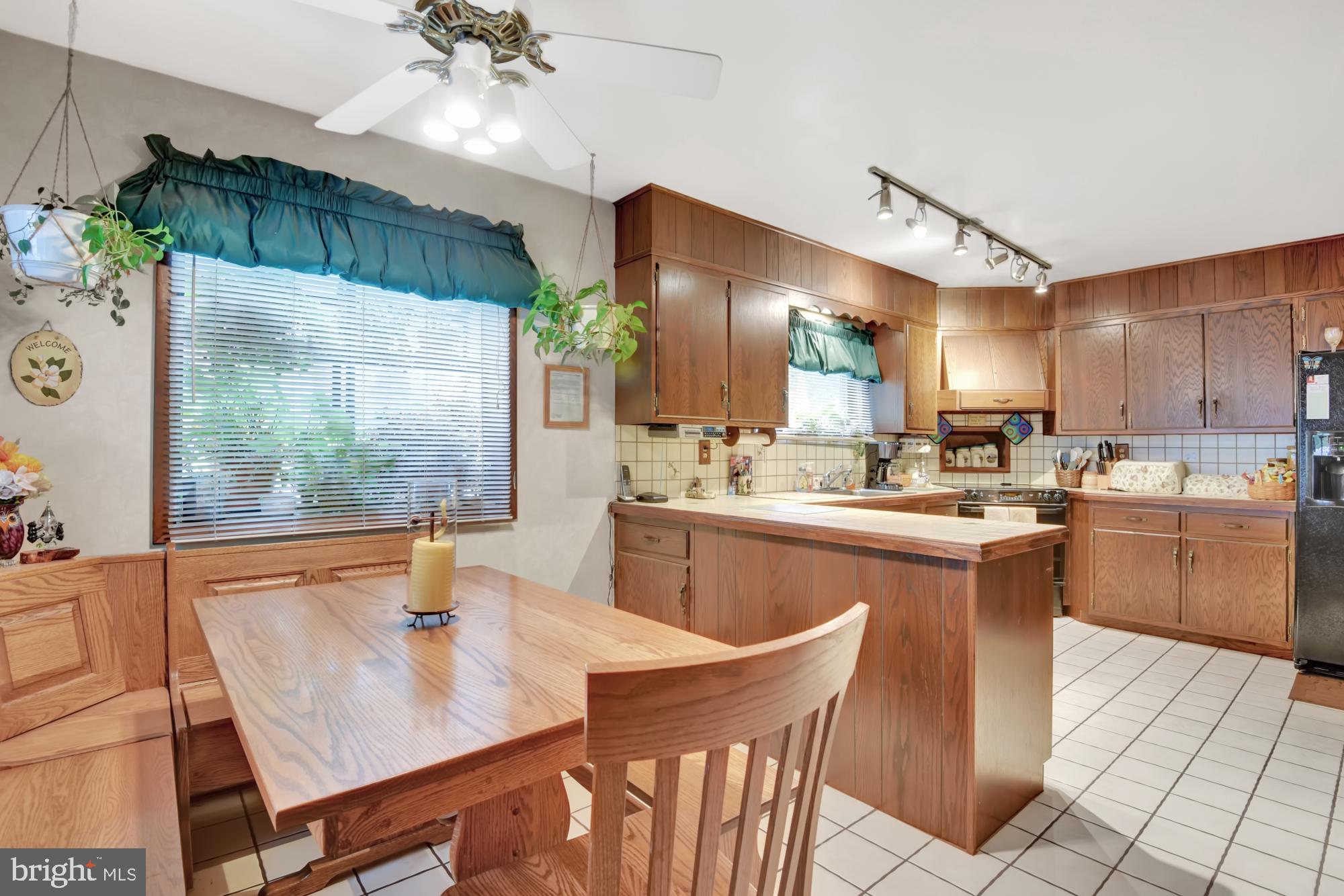 19402 Gunpowder Road Manchester, MD 21102 - Photo 12 of 43 Eat-in Kitchen