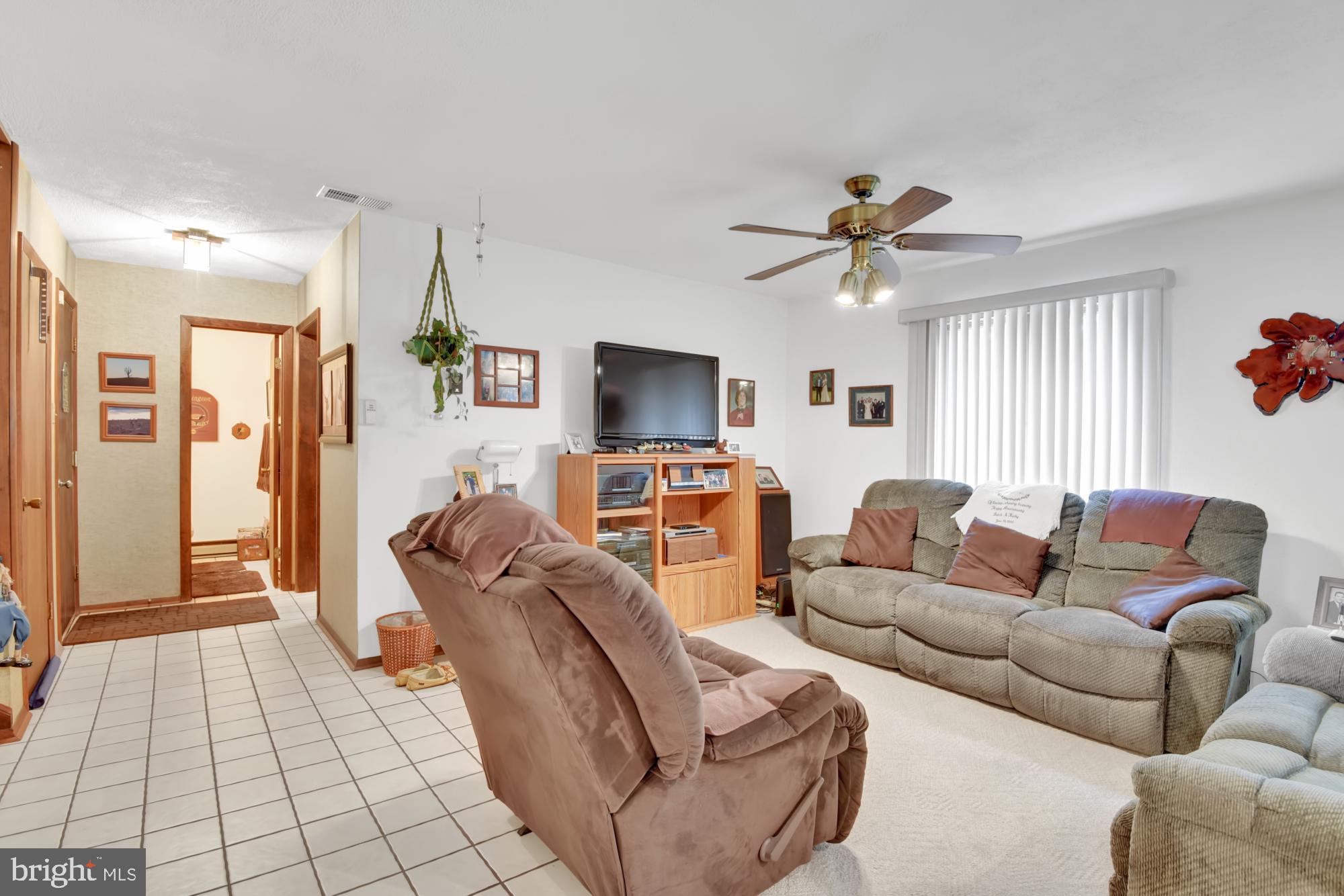 19402 Gunpowder Road Manchester, MD 21102 - Photo 9 of 43 Family Room