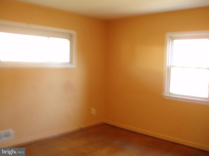 2102 Chapman Road Hyattsville, MD 20783 - Photo 4 of 9 Bedroom #1