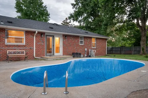 $525,000 | 2940 Fernbrook Lane, Nashville, TN 37214