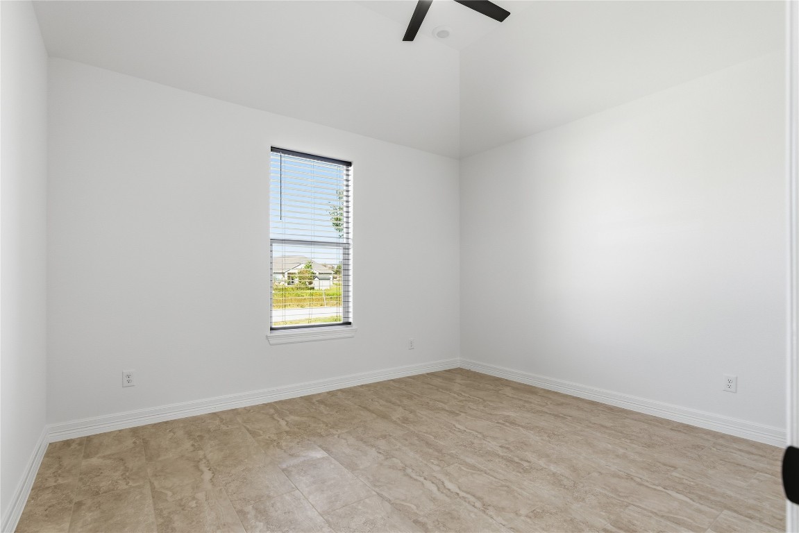 214 Manor Avenue Arcola, TX 77583 - Photo 14 of 26