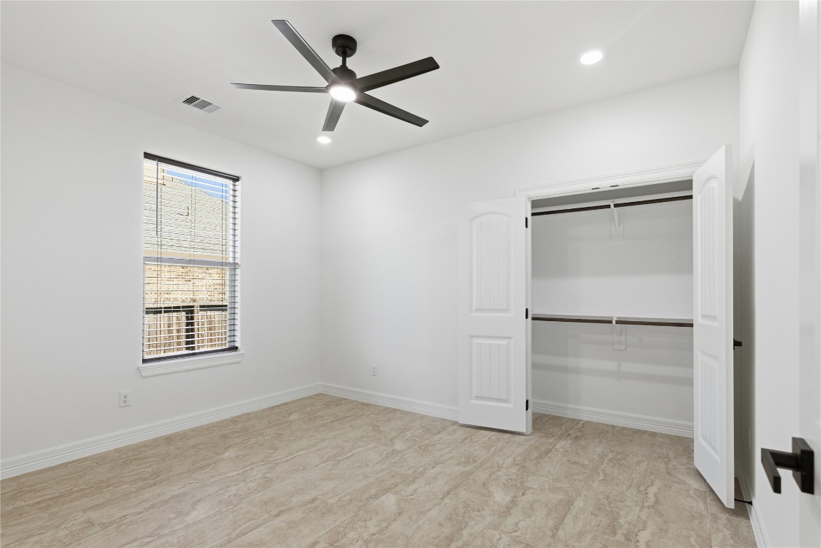 214 Manor Avenue Arcola, TX 77583 - Photo 15 of 26