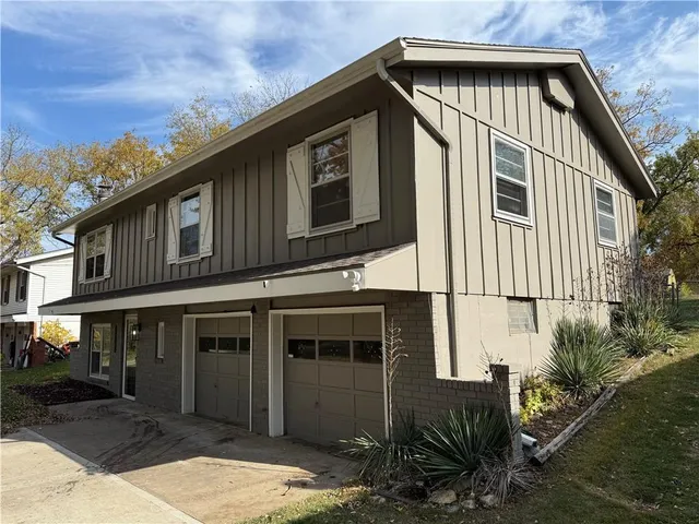 $179,900 | 6905 Sycamore Avenue, Kansas City, MO 64133