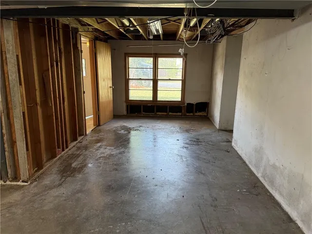 $179,900 | 6905 Sycamore Avenue, Kansas City, MO 64133