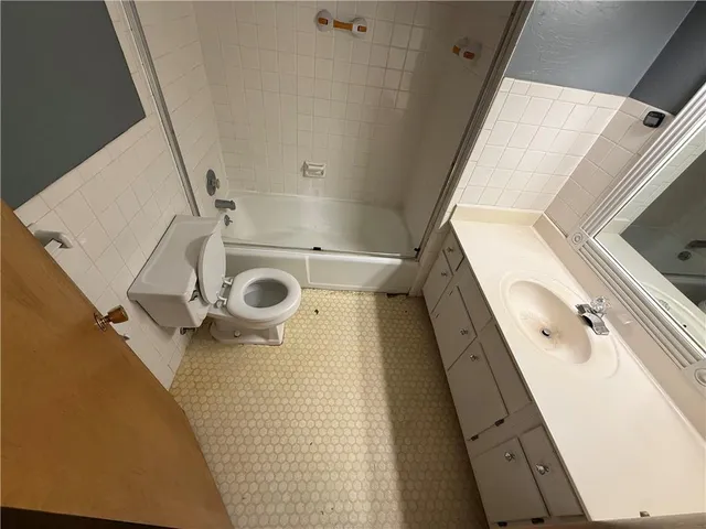 $179,900 | 6905 Sycamore Avenue, Kansas City, MO 64133