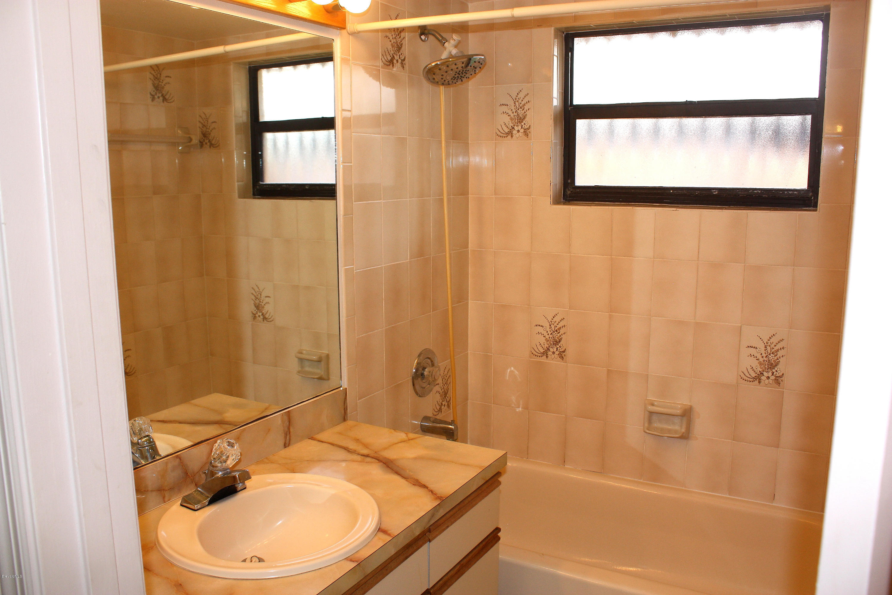 864 Croton Road Rockledge, FL 32955 - Photo 9 of 12 Bath
