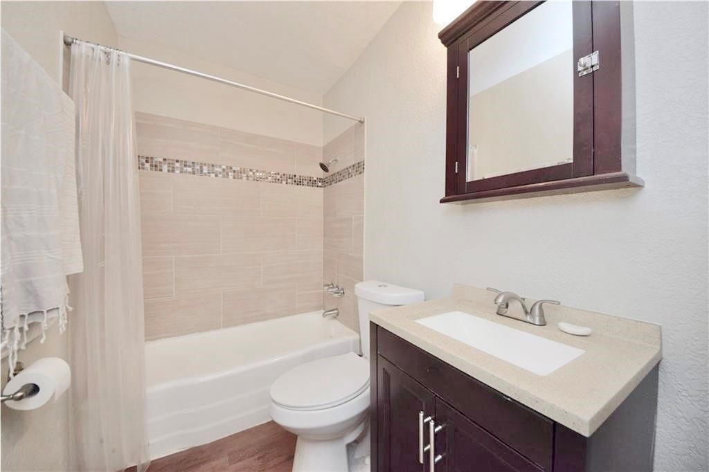 2401 Manor Road, Unit 132A Austin, TX 78722 - Photo 9 of 11