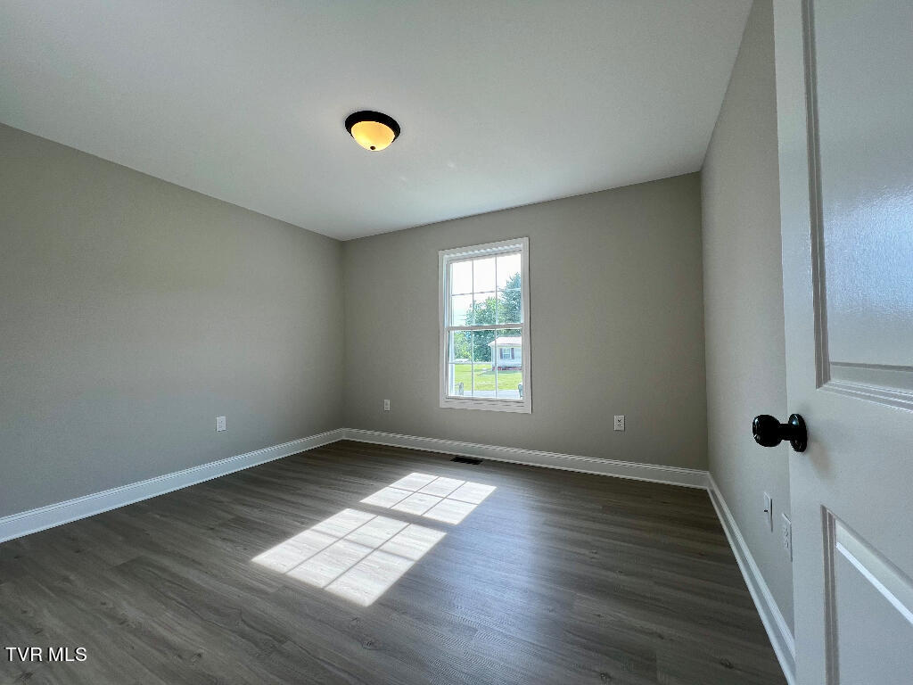 407 Garrison Hollow Road Elizabethton, TN 37643 - Photo 14 of 25 13