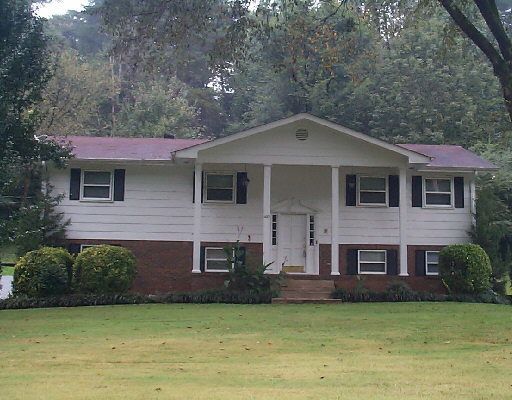 423 Lullwater Road Chattanooga, TN 37405 - Photo 1 of 1 Primary Photo