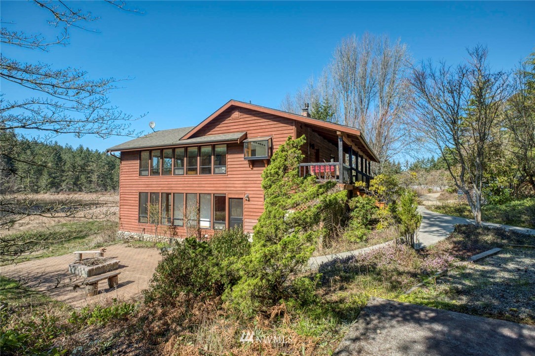 240 Sand Road Port Townsend, WA 98368 - Photo 1 of 38 Gallery Image 1