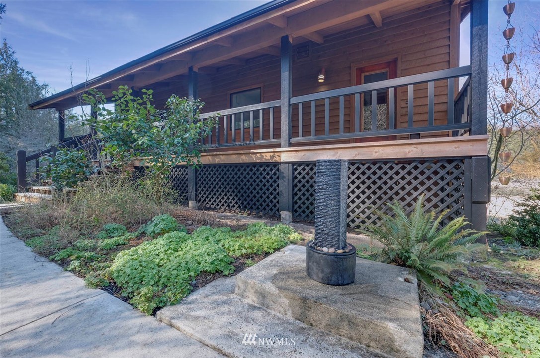 240 Sand Road Port Townsend, WA 98368 - Photo 2 of 38 Gallery Image 2