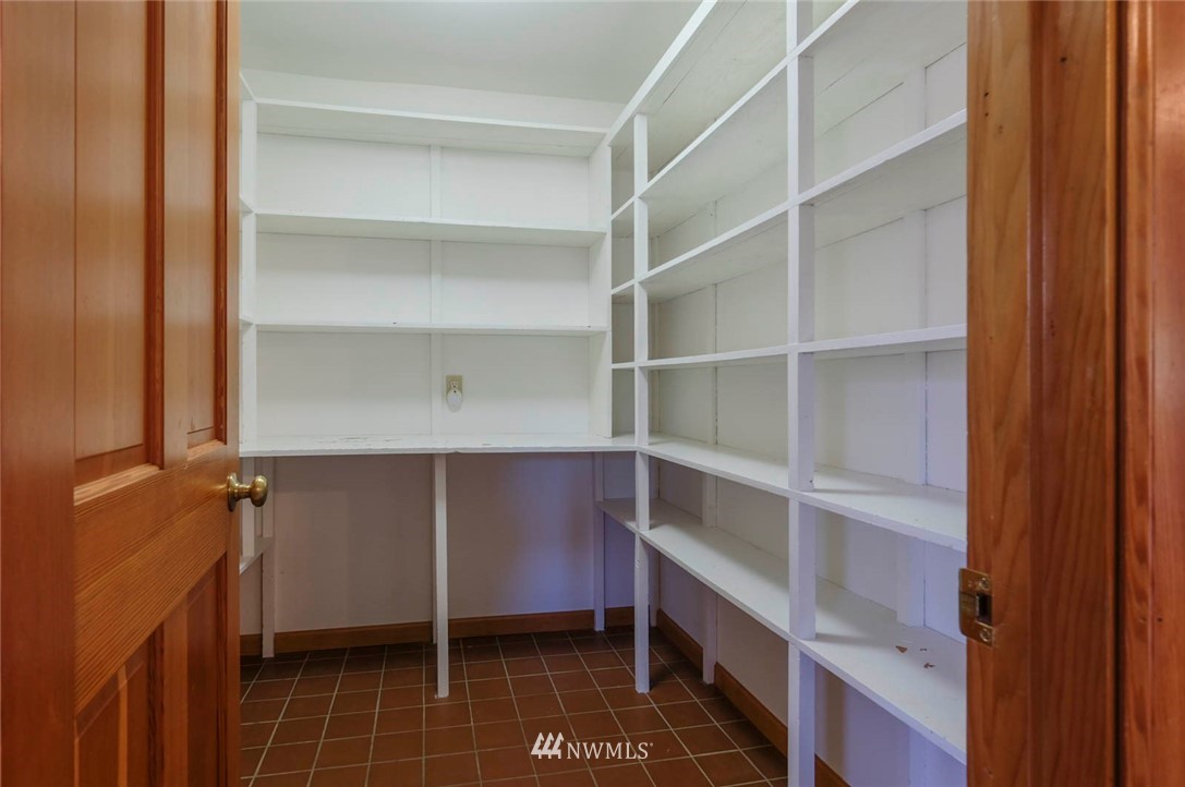 240 Sand Road Port Townsend, WA 98368 - Photo 11 of 38 Gallery Image 11