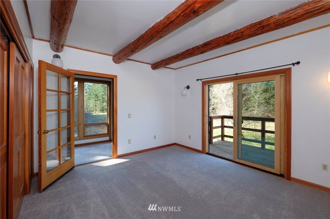 240 Sand Road Port Townsend, WA 98368 - Photo 13 of 38 Gallery Image 13