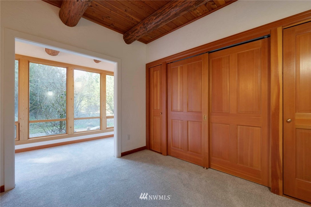 240 Sand Road Port Townsend, WA 98368 - Photo 14 of 38 Gallery Image 14