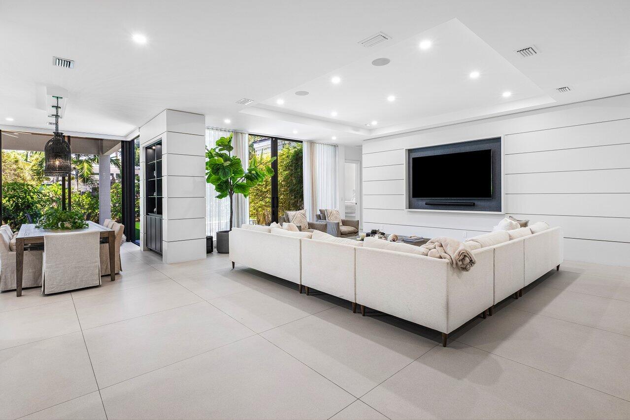 781 Southwest 18th Street Boca Raton, FL 33486 - Photo 9 of 80 781 SW 18th Street - Boca Raton (7)