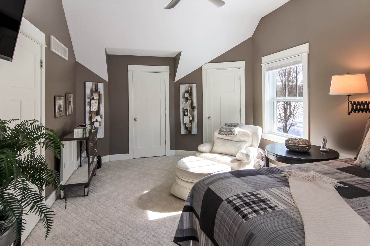 10100 South Maple City Road Maple City, MI 49664 - Photo 18 of 38 1884944-17.JPG