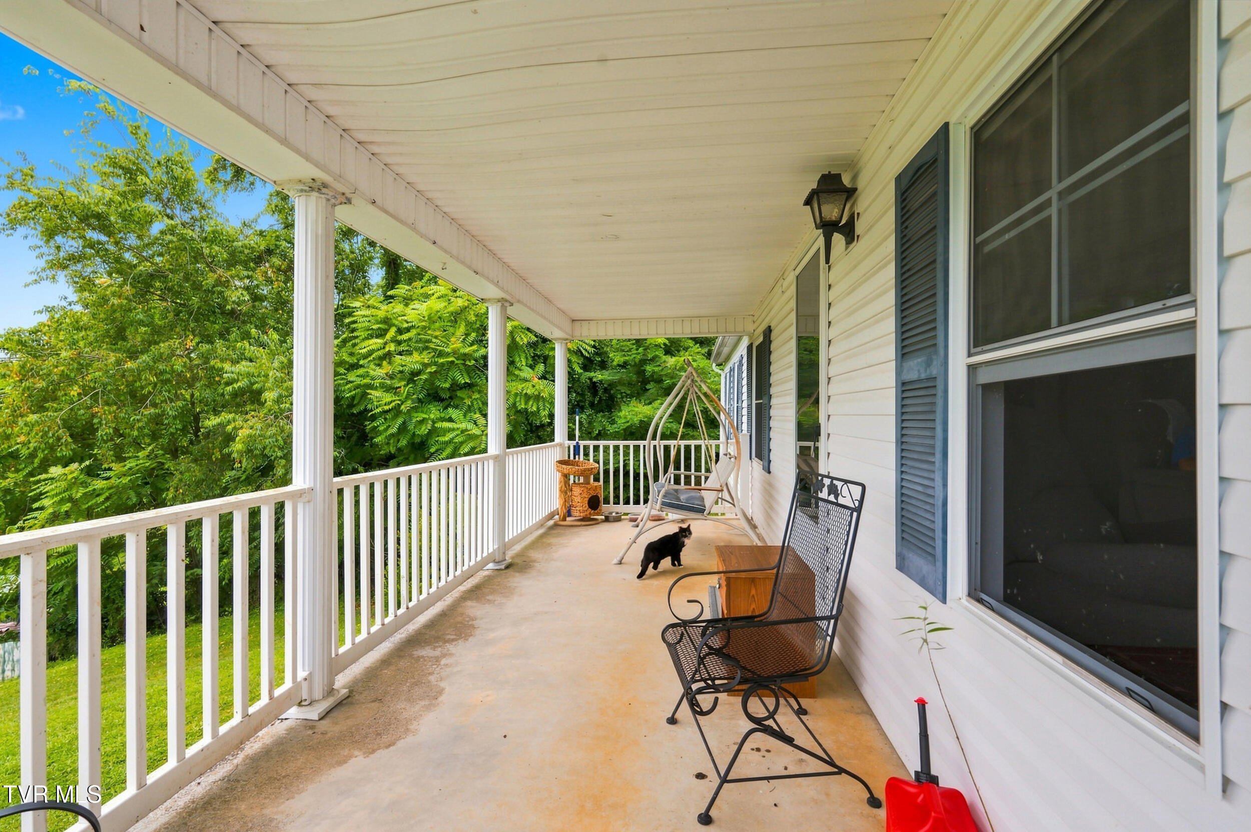 12018 Dettor Road Bristol, VA 24202 - Photo 6 of 26 dsc_0862