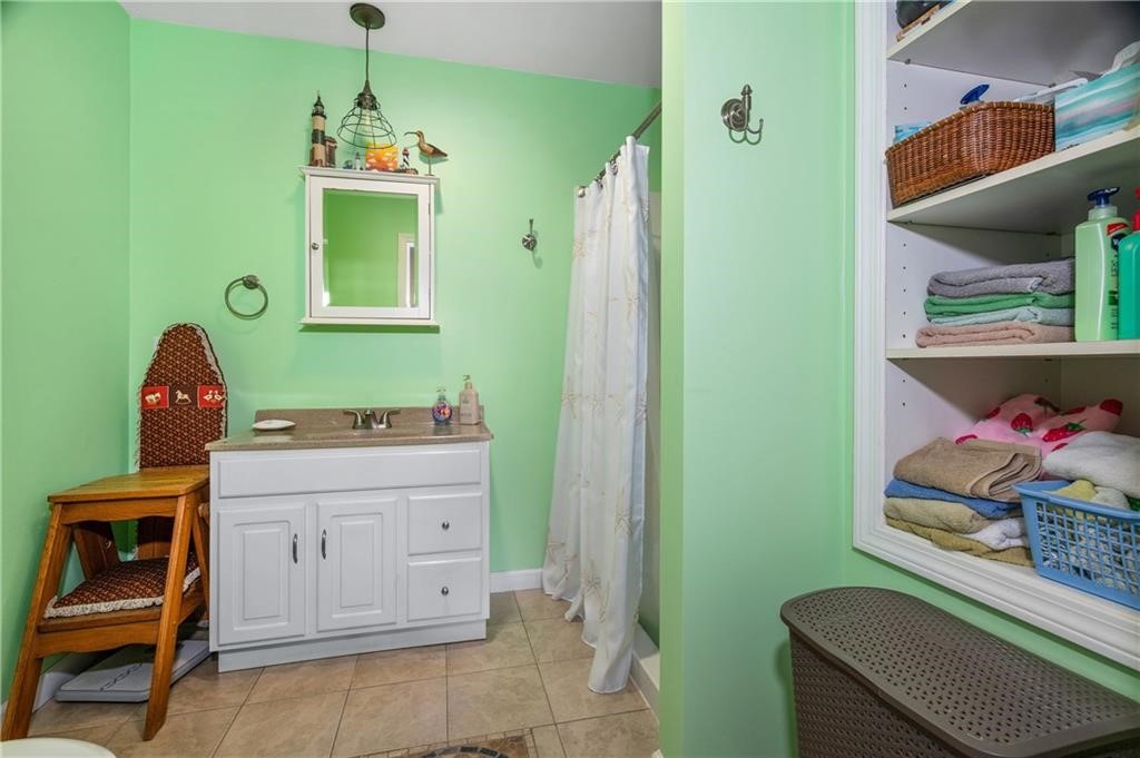 19 Hopkins Street Lincoln, RI 02865 - Photo 17 of 22