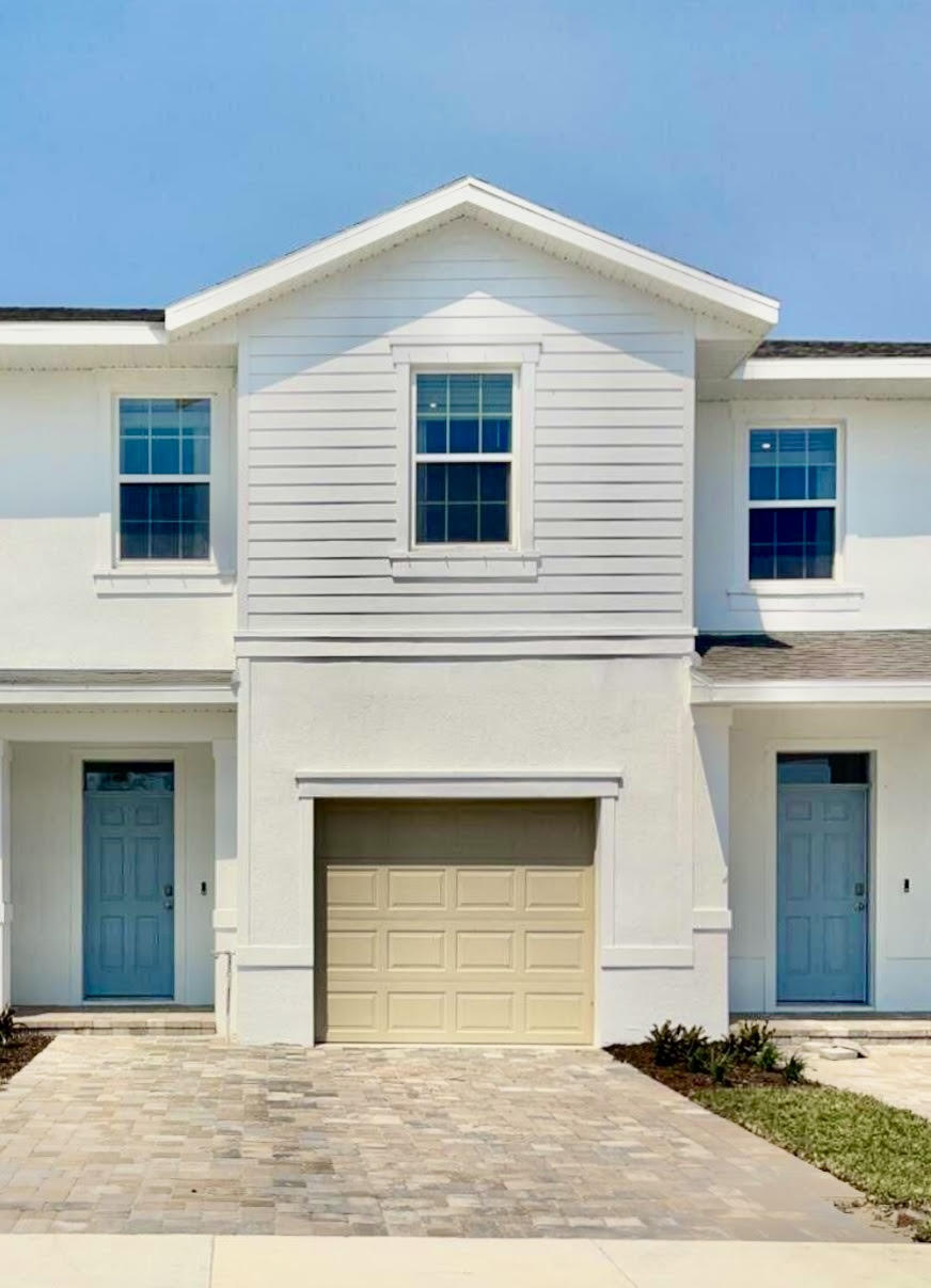 a view of a house with a outdoor space