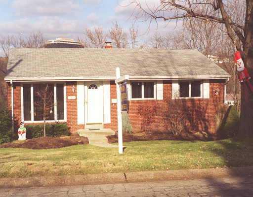 206 Parkedge Road Green Tree, PA 15220 - Photo 1 of 1 Gallery Image 1