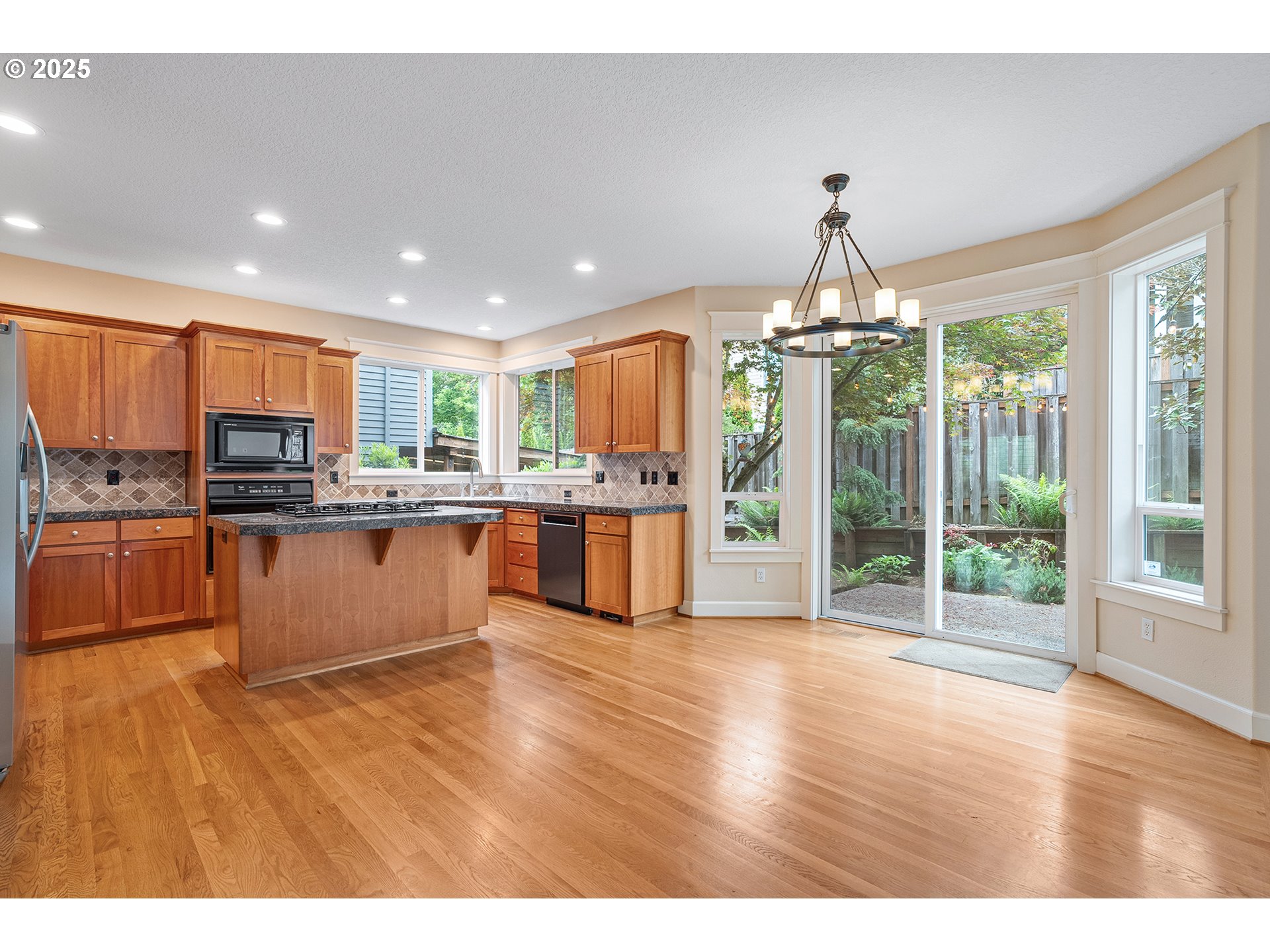 3578 Northwest Gerritz Terrace Portland, OR 97229 - Photo 11 of 38