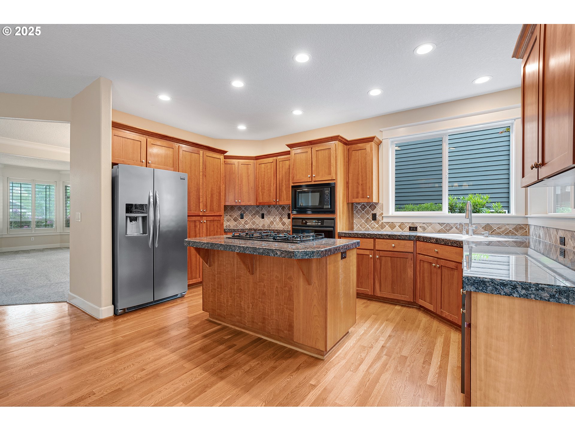 3578 Northwest Gerritz Terrace Portland, OR 97229 - Photo 13 of 38