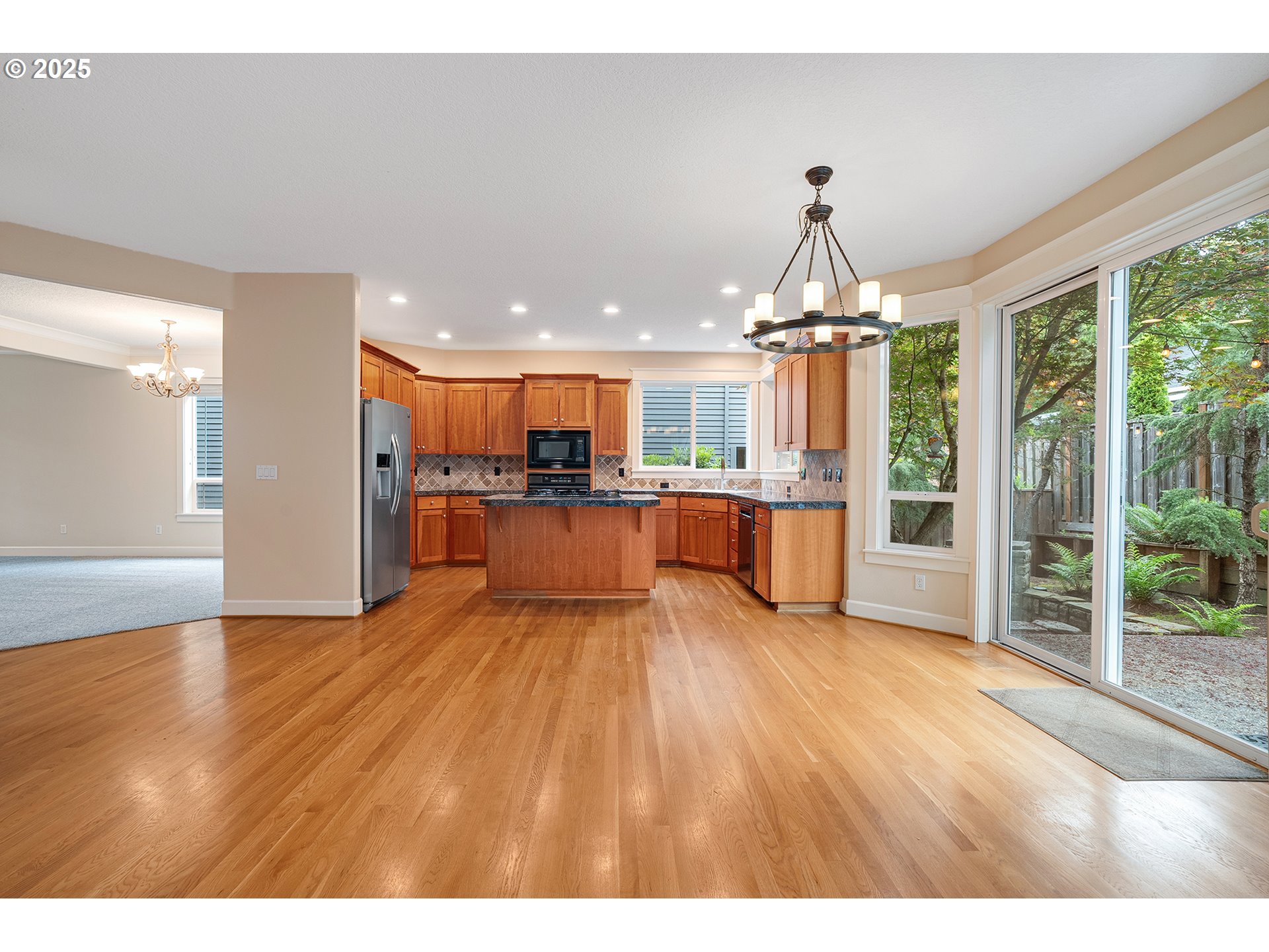 3578 Northwest Gerritz Terrace Portland, OR 97229 - Photo 17 of 38