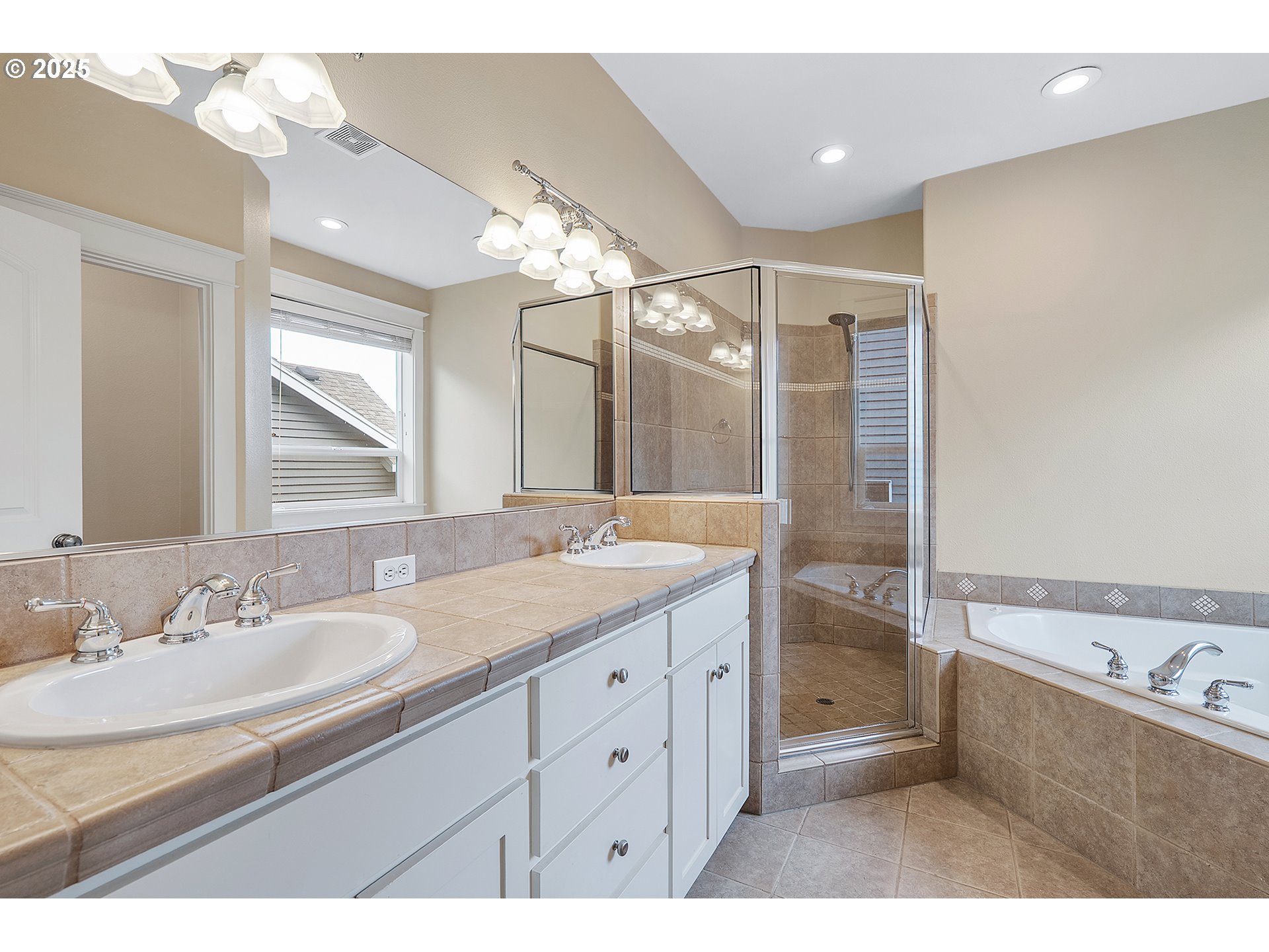 3578 Northwest Gerritz Terrace Portland, OR 97229 - Photo 24 of 38