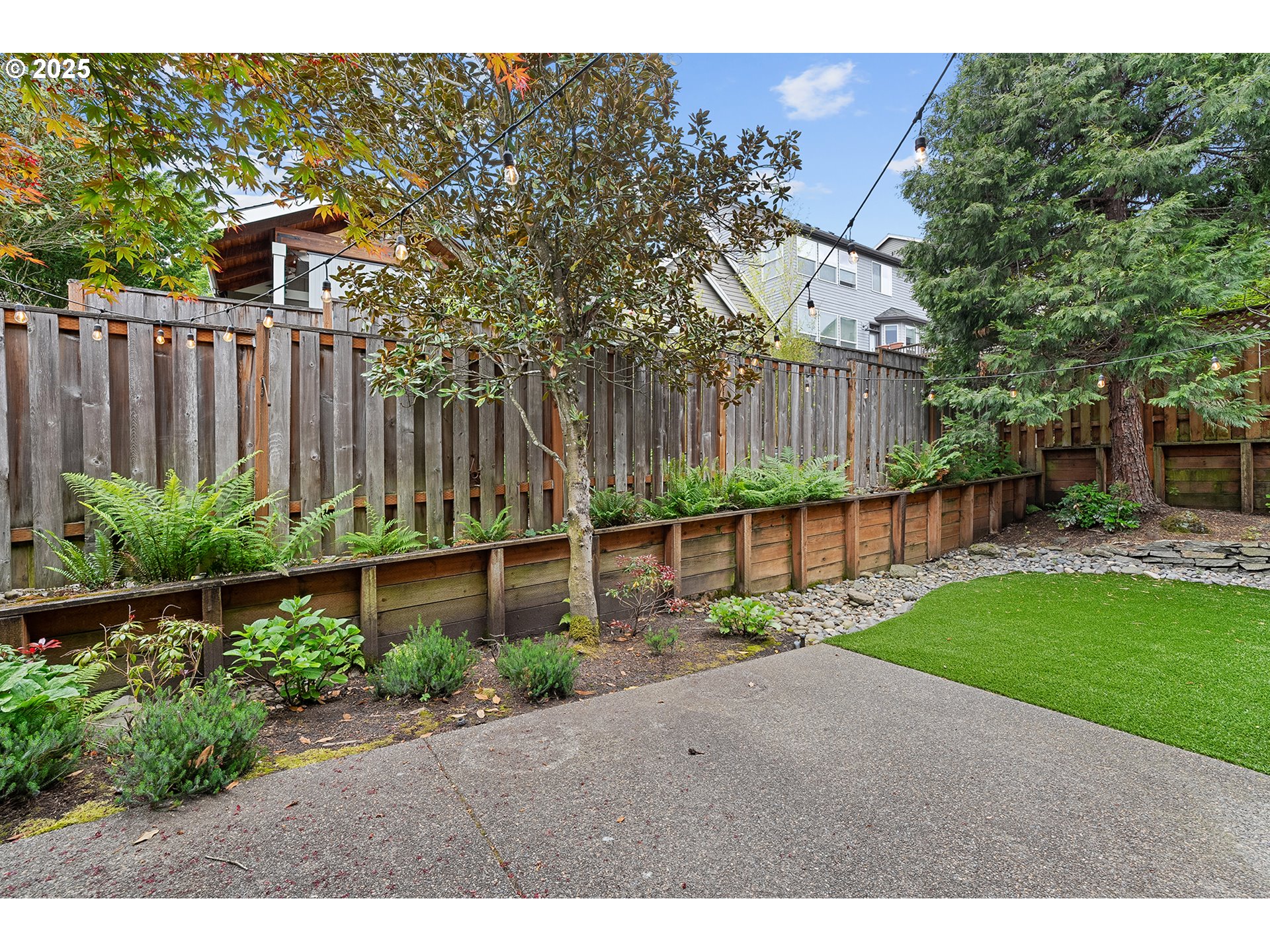 3578 Northwest Gerritz Terrace Portland, OR 97229 - Photo 33 of 38