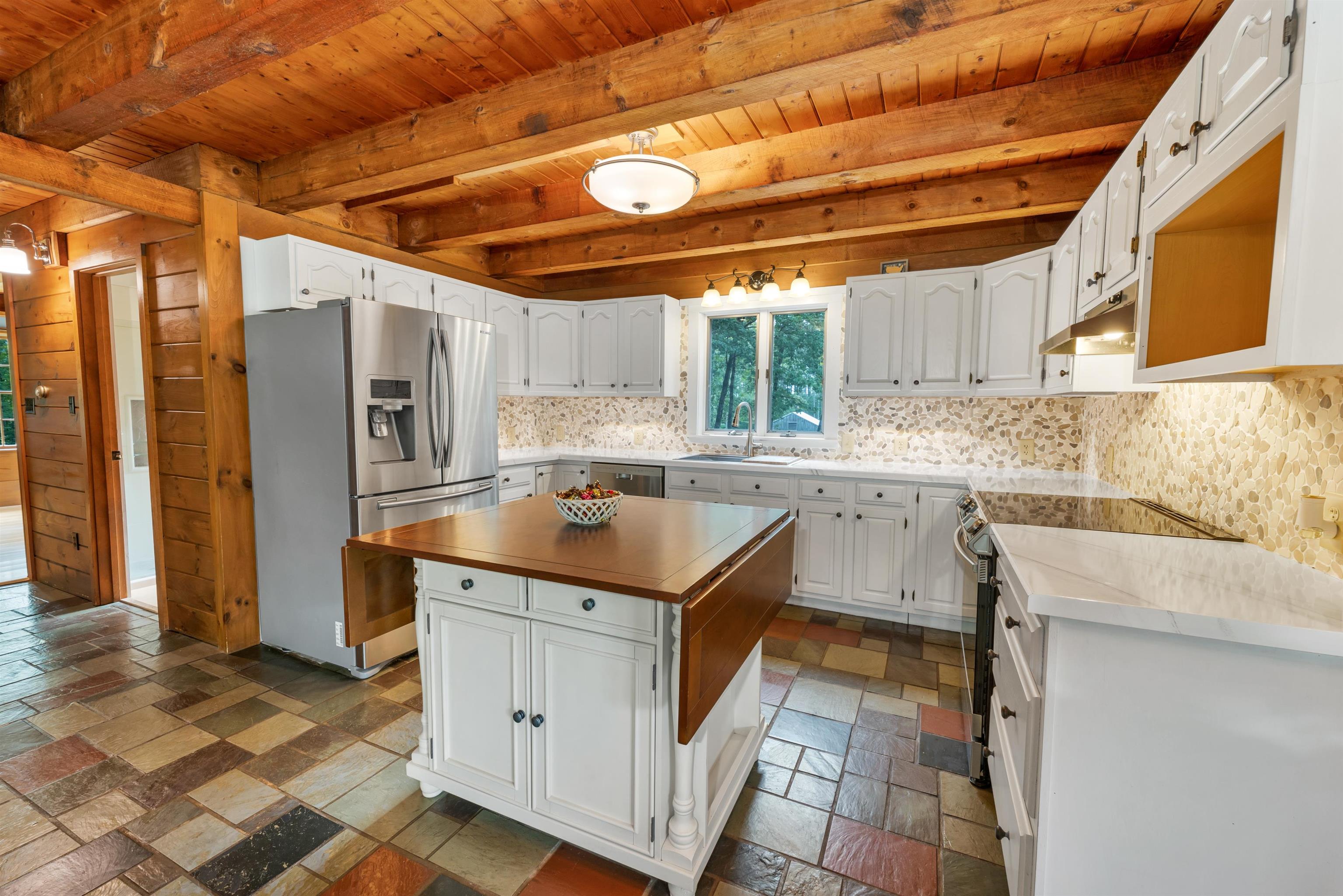 1055 Pine Street Hopkinton, NH 03229 - Photo 11 of 46