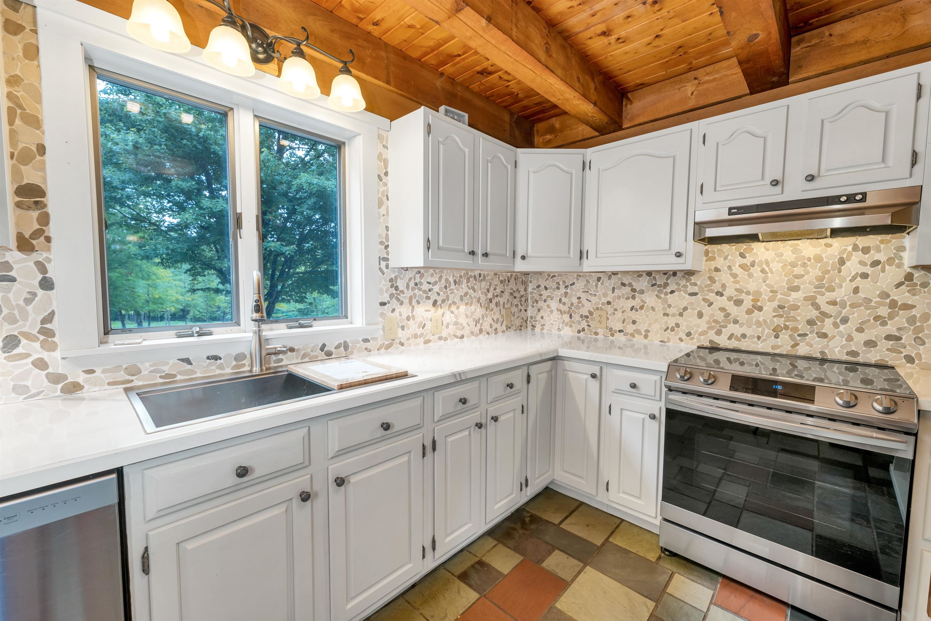 1055 Pine Street Hopkinton, NH 03229 - Photo 14 of 46