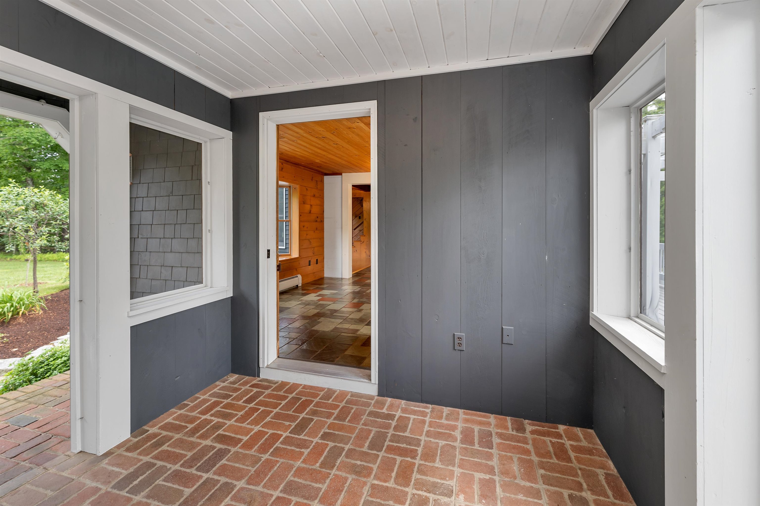 1055 Pine Street Hopkinton, NH 03229 - Photo 7 of 46
