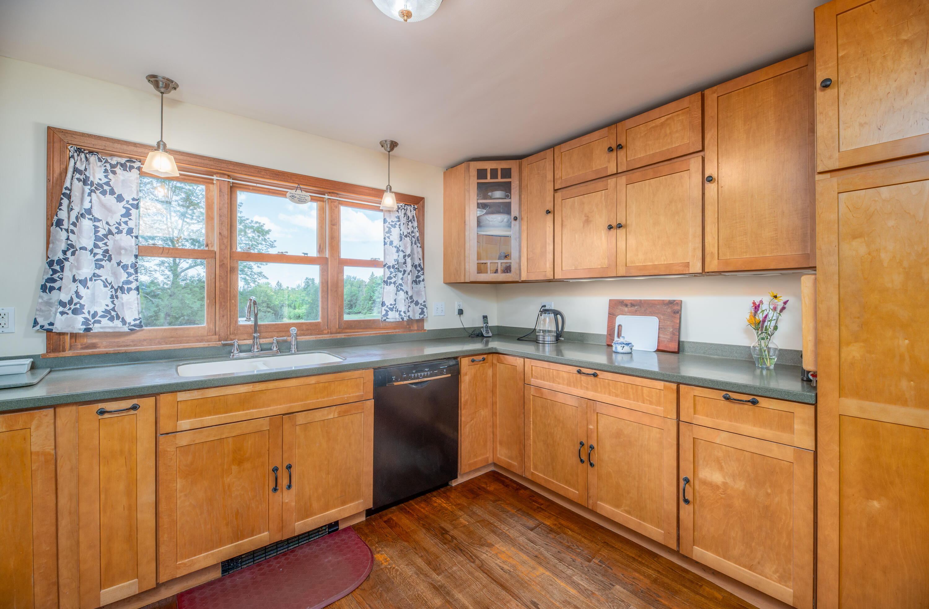 716 Silver Lake Road Bucksport, ME 04416 - Photo 37 of 77 Interior2