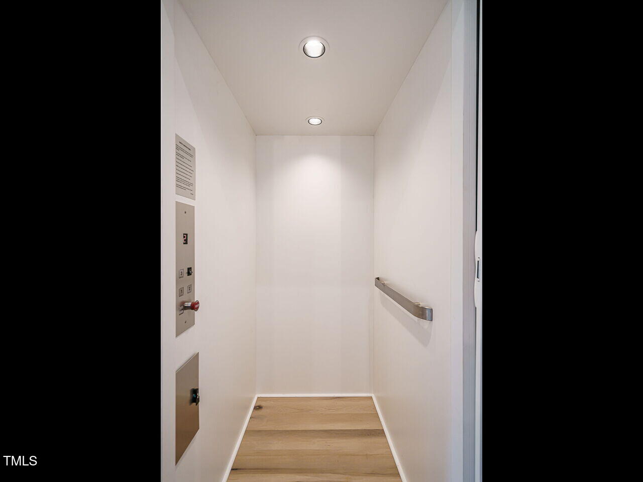 1521 Havenmont Court Raleigh, NC 27608 - Photo 21 of 36 a view of an entryway