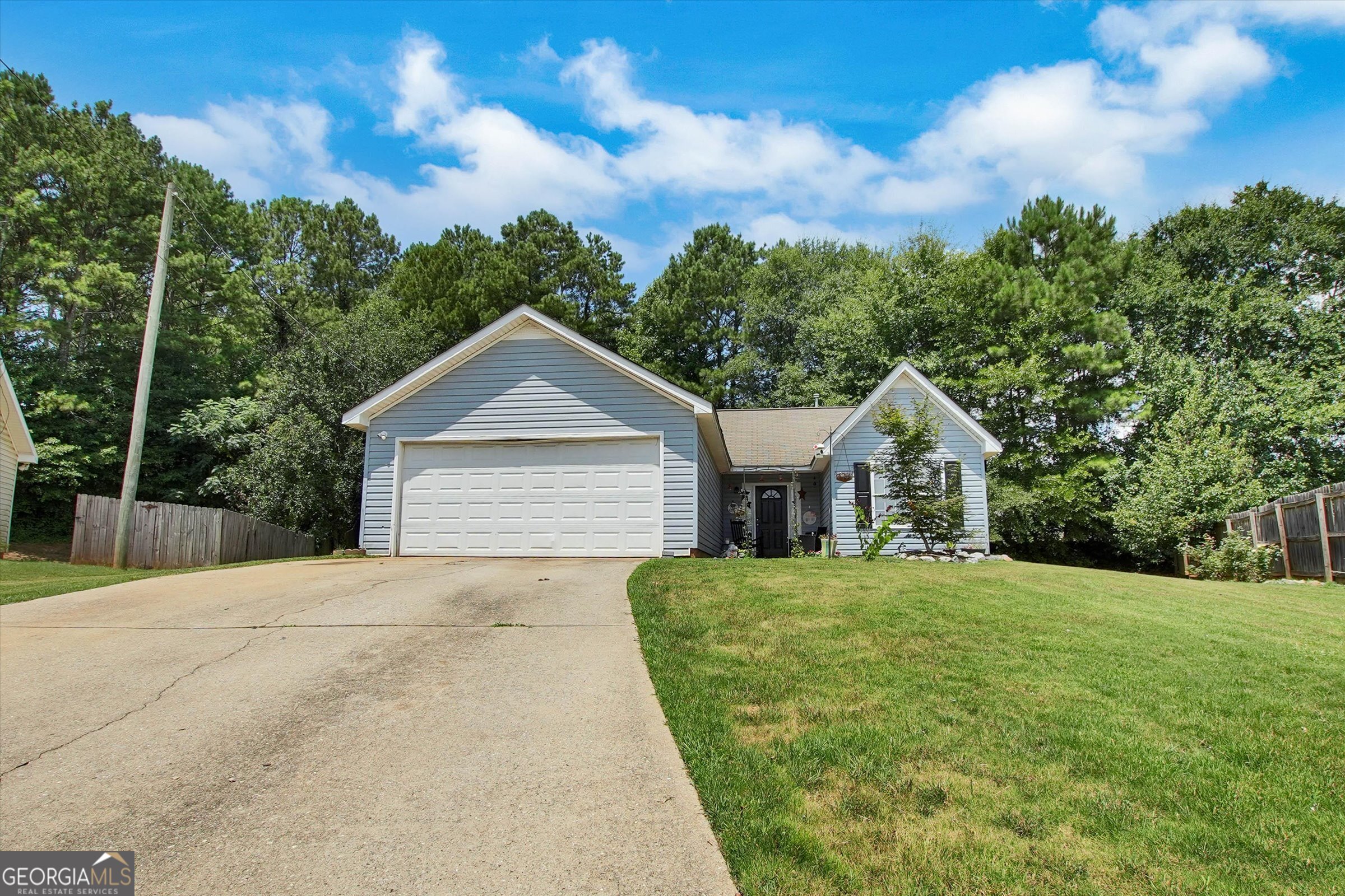 339 Regal Road Jackson, GA 30233 - Photo 2 of 19