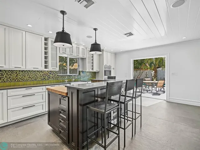 $1,259,000 | 2709 Northeast 30th Street, Fort Lauderdale, FL 33306