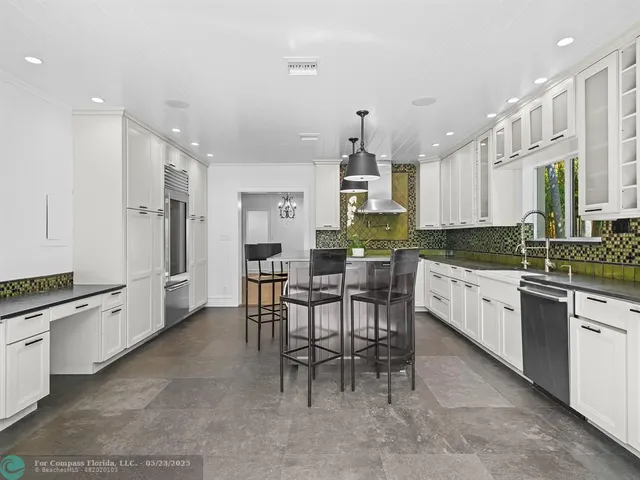 $1,259,000 | 2709 Northeast 30th Street, Fort Lauderdale, FL 33306