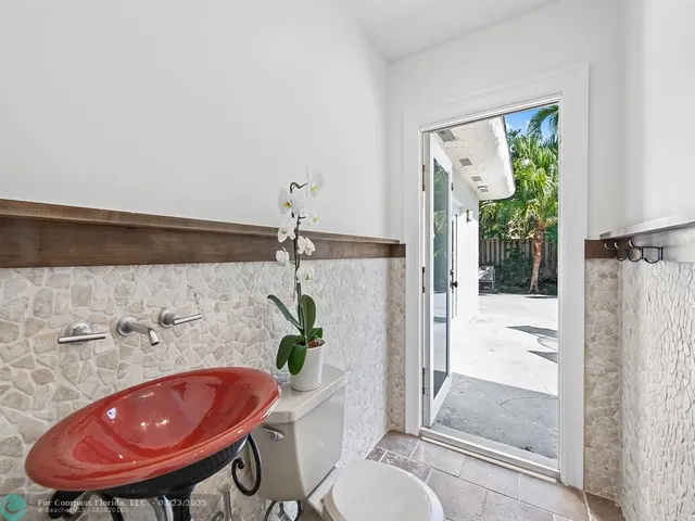 $1,259,000 | 2709 Northeast 30th Street, Fort Lauderdale, FL 33306