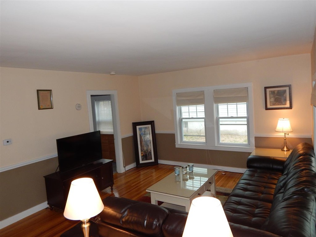 899 Riverside Drive Methuen, MA 01844 - Photo 12 of 28 Gallery Image 12