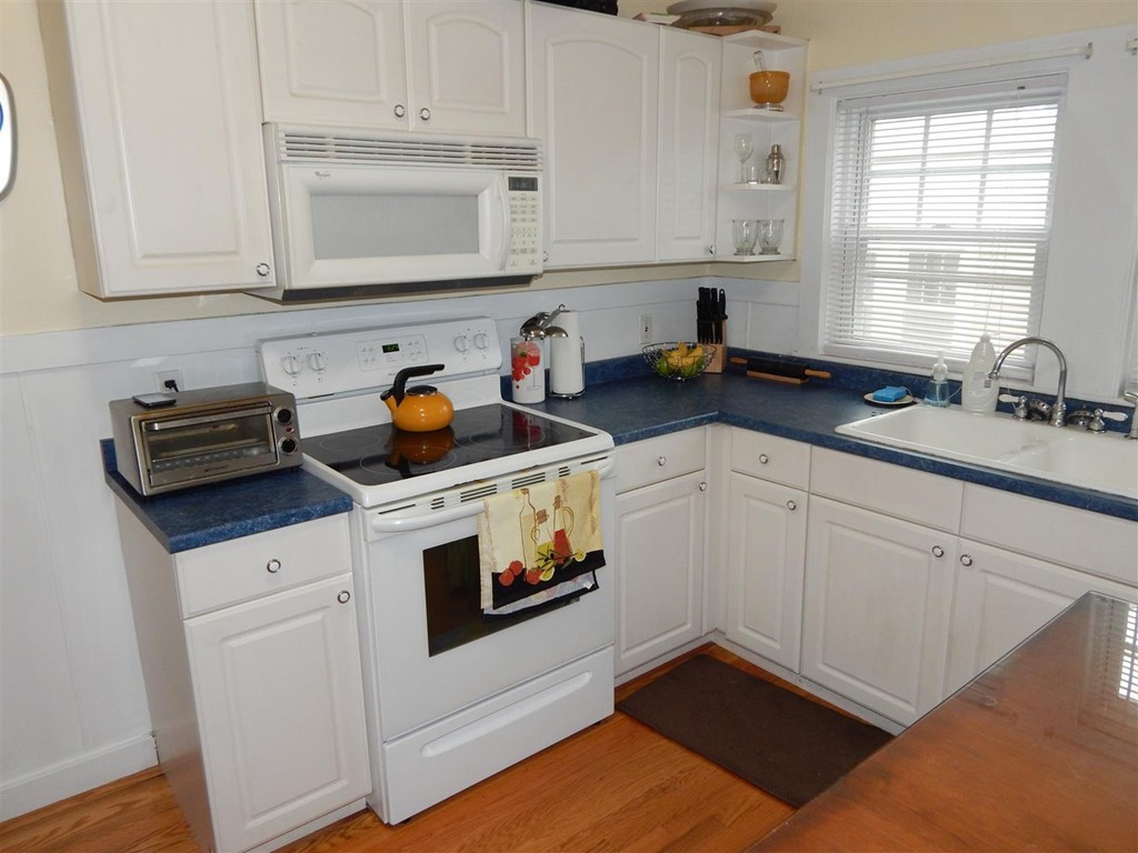 899 Riverside Drive Methuen, MA 01844 - Photo 7 of 28 Gallery Image 7